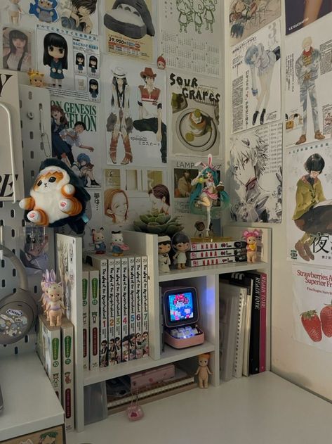 Anime Bedroom Ideas, Chambre Inspo, Study Desk Decor, Dorm Room Ideas, Otaku Room, Room Redesign, Hiasan Bilik, Pinterest Room Decor, Study Room Decor