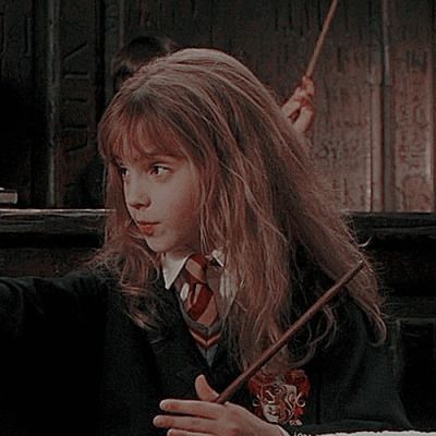 Hermione And Ron, Ron Y Hermione, Harry Potter Couples, Harry Porter, Harry Potter Wall, Harry Potter Hermione Granger, Harry Potter Icons, Harry Potter Pin, Harry James