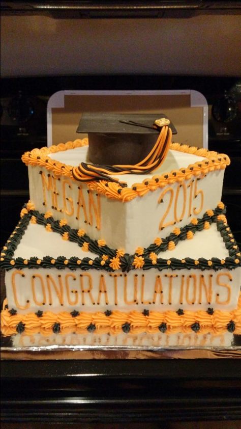 Graduation cake, grad cap, orange and black, square tiers Highschool Graduation Cakes, Graduation Cakes 2024, Unique Graduation Cakes Design, Graduation Sheet Cakes, High School Graduation Cakes, Cakes Graduation, Graduation Cake Designs, Cake Paris, Graduation Food