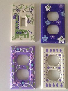 Socket Cover Ideas, Painted Light Switch Plates Diy, Outlet Painting Ideas Easy, Light Switch Painting Ideas, Outlet Cover Painting Ideas, Lightswitch Ideas Painting, Outlet Covers Diy, Outlet Painting Ideas, Outlet Covers Painting