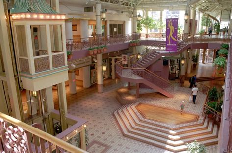 80s Interior Design, Abandoned Malls, Dead Malls, Vintage Mall, 80s Interior, Liminal Space, Dreams And Nightmares, Liminal Spaces, Retro Interior