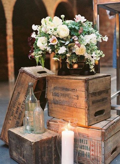 Wooden Crates Wedding, Vintage Wooden Crates, Rustic Wooden Box, Elegant Wedding Centerpiece, Rustic Backdrop, Barn Wedding Decorations, Rustic Vintage Wedding, Vintage Boxes Wooden, Vintage Wedding Decorations