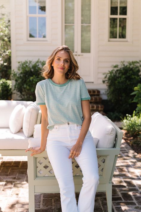 Mom Outfit Summer, Julia Berolzheimer Outfits, Preppy Casual Outfits, Mom Outfits Summer, Summer Mom Outfits, Casual Mom Outfits, Moms Outfit, Hot Mom Outfits, Preppy Mom