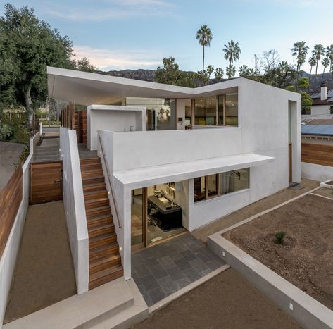 Modern Concrete House, Steve King, Mediterranean Modern, King Photography, Casa Country, Residential Architect, Concrete House, Architecture Awards, Mediterranean Homes