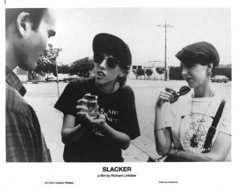 "Slacker" movie still, 1991.  L to R: Scott Marcus, Teresa Taylor, Stella Weir.  Richard Linklater outlined a day in the life of Austin, TX and filmed a series of vignettes that became "Slacker".  The most famous of these was this sequence and the character of "pap smear pusher" played by Taylor. Vintage Films, Richard Linklater, Butthole Surfers, Movie Memorabilia, Movie Photo, 8x10 Photo, Vintage Movies, Great Movies, New Image