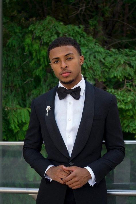 Oh, Hello! Diggy Simmons Is All Grown Up, and We Need to Discuss His Hotness Diggy Simmons, Chocolate Men, Dark Skin Boys, Gorgeous Black Men, Fine Black Men, Cute Black Guys, New Girlfriend, Black Man