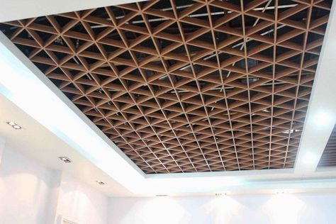 #livingroom #interiorlovers #walldecoration #deco #art #interiordecoration Wood Grid Ceiling, Grid Ceiling Design, Kitchen Ceiling Tile, Triangle Ceiling, Grid Ceiling, Drop Ceiling Tiles, False Ceiling Living Room, Pop False Ceiling Design, Plafond Design