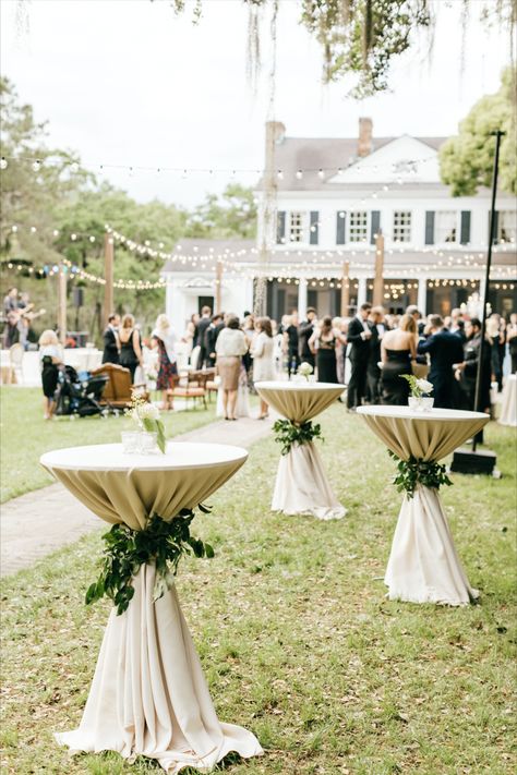 Classic Outdoor Wedding, Wedding Cocktail Tables, Cocktail Table Decor, Cocktail Hour Decor, Simple Wedding Reception, Cocktail Wedding Reception, Backyard Reception, Wedding Backyard Reception, Outdoor Cocktail