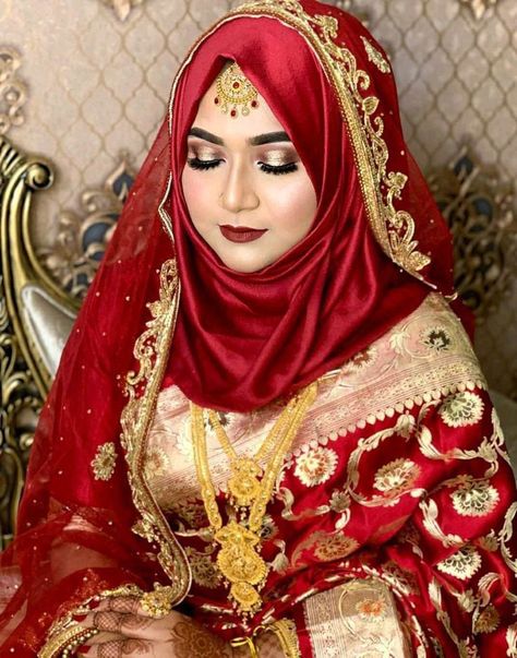 #Bangladeshi Muslim Bride #Muslim Bride's Wedding Outfit Indian Hijabi Bride, Gown With Hijab, Bride With Hijab, Nikah Photography, Muslim Wedding Dress Hijab Bride, Bridal Pic, Hijab Bridal, Bride Muslim, Bride Groom Photoshoot