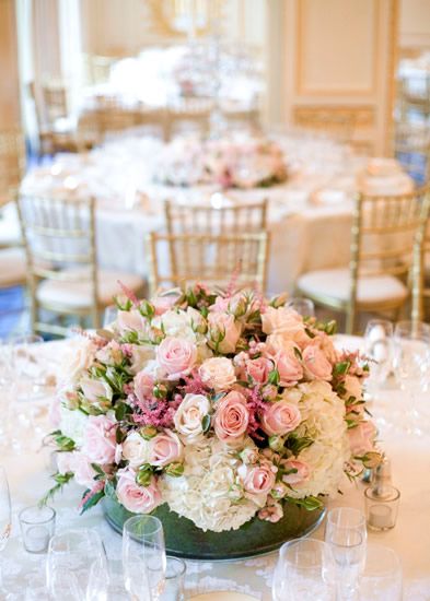 Pink Centerpieces, Honey Wedding, Wedding Boquet, Low Centerpieces, Deco Rose, 50th Wedding, Wedding Table Centerpieces, Big Wedding, Table Flowers