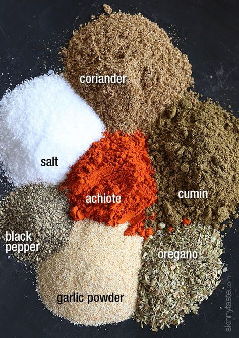 Homemade Sazon Seasoning Mix - The secret spice blend to making many Latino dishes taste so great! (making it yourself ensures there's NO MSG) Homemade Sazon, Sazon Seasoning, Diy Spices, Homemade Spices, Homemade Seasonings, Spices And Herbs, Dry Rub, Latin Food, Seasoning Blend