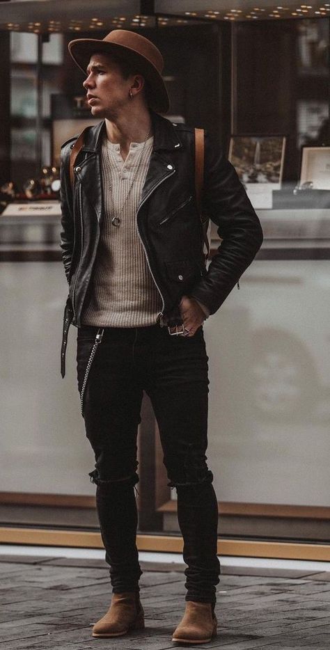 outfit Rocker Chic Style Men, Fedora Casual Outfit, Fedora Aesthetic Men, Fedora Men Outfit, Pop Punk Mens Fashion, Mens Witchy Fashion, Edgy Outfits For Men, Mens Pumpkin Patch Outfit, Bohemian Male Outfit