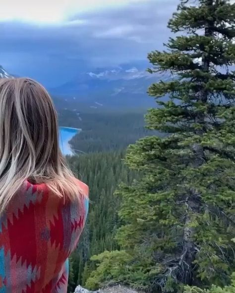 London Travel, Travel Video Ideas, Peyto Lake, Europe Photos, Travel Videos, Banff National Park, Travel Instagram, Amazing Adventures, Travel And Leisure