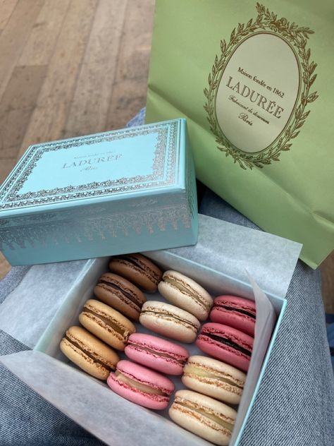 France, Macaroons, Paris Travel, Laduree Aesthetic, Aesthetic Pastry, Macarons Paris, Laduree Macarons, Macarons, Pastry