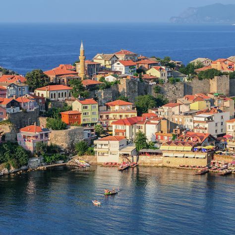 From beaches to tea estates, an iconic monastery to an idyllic lake, these are the best reasons to take an unforgettable vacation along Turkey’s Black Sea coast. Visiting Turkey, Turkey Coast, Turkey Travel Guide, Visit Turkey, Tea Estate, Sea Can, Istanbul Travel, Sea Coast, Turkey Travel