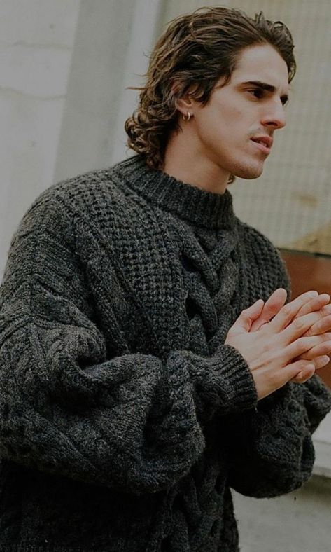 Men’s Sweaters Outfit, Chunky Knit Sweater Men, Chunky Sweater Men, Male Sweater Outfit, Male Sweater, Haircut Balayage, Sweater Outfits Men, Male Sweaters, Mens Knit Sweater