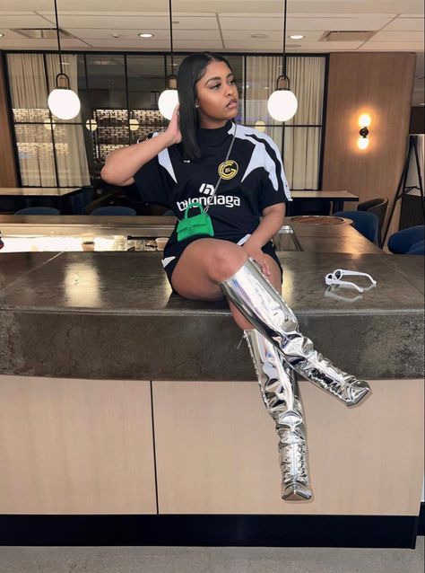 Sliver Boot Outfit, Silver Heels Outfit Black Women, Vinyl Boots Outfit, Silver Metallic Boots Outfit, Silver Boots Outfit Black Women, Outfit With Silver Boots, Balenciaga Boots Outfits, Silver Outfit Black Women, Silver Boots Outfit