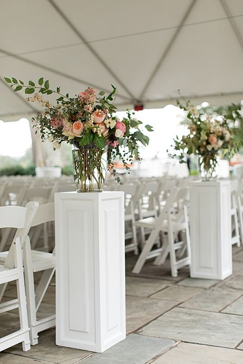 Pretty Pedestals!: Using columns & pedestals as part of your wedding and event decor! - Paisley & Jade - Vintage & Specialty Rentals in Virginia, Washington, DC and North Carolina Wedding Plant Stands, Pillars Wedding Decor Columns, Planters For Wedding Ceremony, Columns For Wedding Ceremony, Diy Flower Stands Wedding, Wedding Floral Stands, Wedding Pedestals Ceremony, Flower Plinth Wedding, Column Wedding Decor