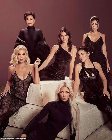 Kardashian Family Photo, Prințesa Diana, Hair Doctor, Kardashian Hair, Robert Kardashian, Jenner Family, Tristan Thompson, Kardashian Family, Jenner Sisters