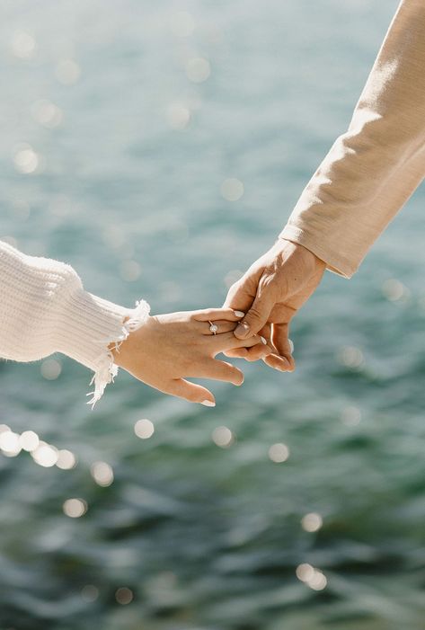 Close Up Engagement Photos, Lake Tahoe Engagement Photos, Tahoe Engagement Photos, Destination Wedding Engagement Photos, Boat Engagement Photos, Boat Engagement, Idaho Elopement, Engagement Pictures Beach, Engagement Shoots Poses