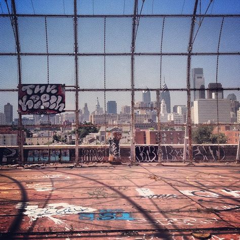 Center City from the rooftop basketball court | Flickr - Photo Sharing! Nyc Basketball Court, Urban Basketball Court, Old Basketball Court, Rooftop Basketball Court, Basketball Court Graffiti, Outdoor Basketball Court Aesthetic, City Basketball Court, Basketball Court Aesthetic, Street Basketball Court