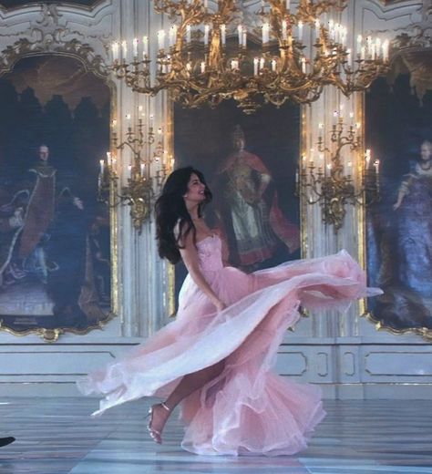 Katrina Kaif, Bollywood Wedding, South Asian Aesthetic, Desi Love, Fashion Terms, Bollywood Outfits, Indian Aesthetic, Desi Fashion, Film Aesthetic