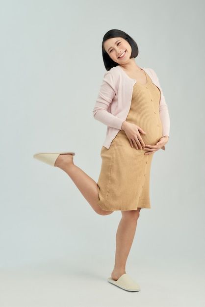 Fashion Outfits For Pregnant Women, Outfits For Pregnant Women, Pregnancy Wedding, Designer Aesthetics, Aesthetic Dress Outfit, Pregnant Women Fashion, Fashion Designer Aesthetics, Summer Dressing, Pregnant Wedding