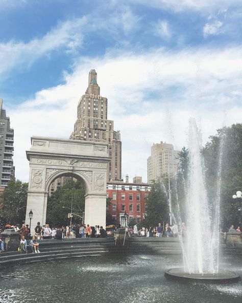 Things to Do in Greenwich Village NYC: A Self-Guided Walking Tour Greenwich Village, Jane Hotel, Greenwich Village Nyc, Bedford Street, Things To Do In Nyc, Visiting Nyc, Washington Square Park, 4th Street, West Village