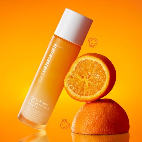 When your skin is still damp after cleansing, that’s when it’s time for a BOOST 🍊 Think about your skin as a sponge 🧽💭 when it’s wet it’s ready to absorb allllllll of the moisture 💦 #CLikeOle Grab Barrier Booster Orange Ferment Essence now at @sephora for up to 20% off during the Spring Savings Event 🧡 Cosmetic Labels Design, Ingredients Photography, Skincare Products Photography, Beauty Planet, Sephora Skin Care, Cosmetic Labels, Ole Henriksen, Skincare Packaging, Alcohol Free Toner