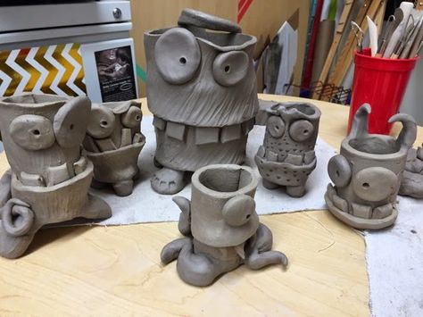 come to the Art side: Monday Mayhem: Clay work inspired by artist James DeRosso! Clay Cartoon Figures, Clay Monster, Ceramic Monsters, Clay Projects For Kids, Diy Keramik, Clay Lesson, Clay Monsters, Kids Clay, Cerámica Ideas