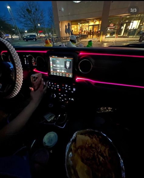 Pink Jeep Interior, All Black Jeep, Jeep Interior, Jeep Wrangler Interior, Black Jeep Wrangler, Jeep Lights, Jeep Interiors, Car Assesories, Custom Jeep Wrangler