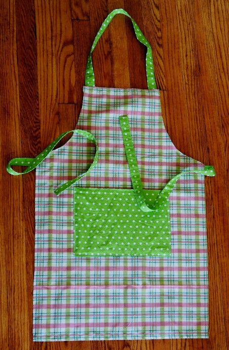 Patchwork, Homemade Aprons Easy, Teen Apron Pattern Free, Sewing An Apron For Beginners, Full Apron Pattern Free, Womens Apron Pattern Free, How To Make A Apron, Making An Apron, How To Sew An Apron For Beginners