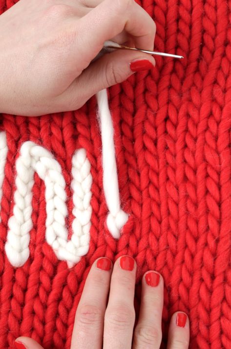 How to make the chain stitch 5 Chain Stitch On Knitting, How To Embroider Chunky Sweater, Embroidery With Yarn Letters, Chunky Hand Embroidery, Chunky Knit Name Sweater Diy, How To Embroider Letters With Yarn, Chunky Yarn Embroidery, Yarn Stitching On Fabric, Yarn Name On Sweater