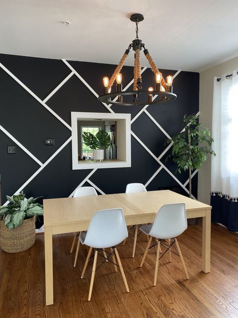 Accent Wall Dining, Accent Wall Dining Room, Striped Accent Wall, Wall Dining Room, Dining Room Accent Wall, Black Painted Walls, Dark Accent Walls, White Wall Paint, Black Feature Wall