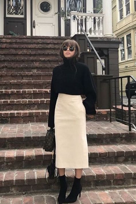 Long Pencil Skirt Outfits, Midi Pencil Skirt Outfit, Pencil Skirt Outfits Winter, Wool Skirt Outfit, Midi Skirt Outfit Winter, Pencil Skirt Outfits Casual, Outfit Recommendations, Long Skirt Winter, Pencil Skirt Outfit