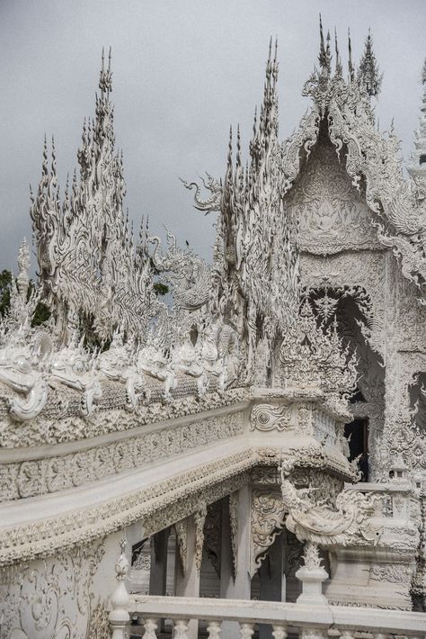 This White Temple In Thailand Is Both Heaven And Hell Chiang Rai, Wat Rong Khun, Beautiful Temple, Thailand Vacation, 2k Wallpaper, White Temple, Castle Aesthetic, Flatiron Building, Heaven And Hell