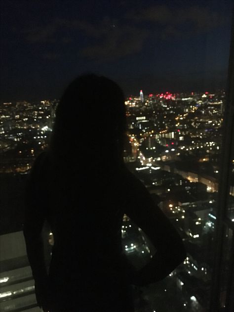 Overlooking a night time city view #IndulgeWithSpaSeekers Night Time City, Night Sky Photography, City At Night, Artsy Photos, Dark Art Drawings, Photos Tumblr, Dark Art Illustrations, Night Vibes, Foto Pose