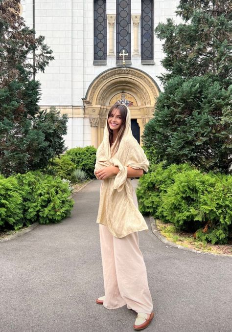 📸Andrea Stanic Catholic Modest Outfits, Catholic Outfits Church, Veiling In Christianity, Christian Veiling Outfits, Christian Outfits Church, Catholic Church Outfit, Modest Christian Outfits, Catholic Veiling, Church Outfit Women