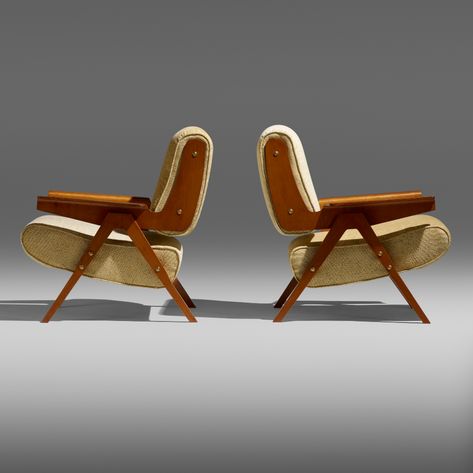 GIANFRANCO FRATTINI, Lounge chairs model 831, pair | Wright20.com Interior Design Chair, Woolworth Building, Danish Style, Style Lounge, Design Movements, Treasure Hunting, Leather Lounge Chair, Leather Lounge, Cafe Chairs