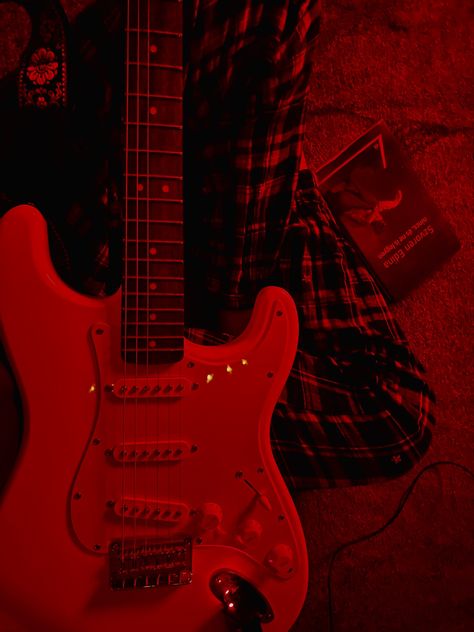 #aesthetic #guitar #guitarplayer #guitarist #red #decoration #fender #fenderguitars #fenderstratocaster #redaesthetics Rocker Aesthetic, Aesthetic Guitar, Guitar Aesthetic, 80s Rocker, Red Electric Guitar, Red Aesthetic Grunge, Alt Aesthetic, Vinyl Aesthetic, Guitar Posters