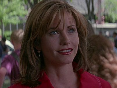 my next haircut. Courtney Cox Hair, Courtney Cox Arquette, Scream Film, Gale Weathers, Brow Goals, Scream Characters, Scream 1996, Billy Loomis, Scream 1