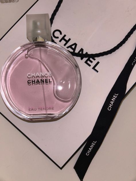 Chance Chanel Perfume Aesthetic, Channel Perfume Aesthetic, Chanel Aesthetic Perfume, Chanel Pink Perfume, Pink Chanel Perfume, Coco Chanel Perfume, Perfume Chanel, Chanel Aesthetic, Chanel Chance
