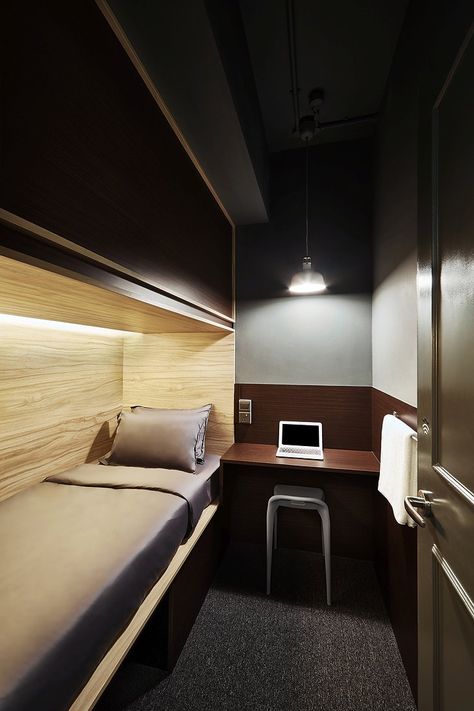 Modern Minimalist Bedroom Luxury, Small Hotel Room, Hostel Room, Hostels Design, Modern Minimalist Bedroom, Capsule Hotel, Hotel Room Design, Bilik Tidur, Small Hotel