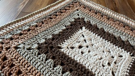 6-Day Great Granddaddy Blanket Crochet Pattern by Betty McKnit 6 Day Star Blanket Crochet, Granny Rectangle Blanket, Super Bulky Crochet Blanket, Blanket Outfit, Rectangle Granny, Granny Rectangle, Crochet Hobby, Granny Blanket, Ripple Stitch