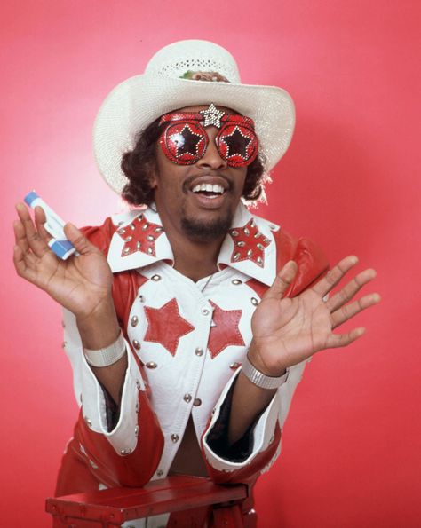 Oh boy, Bootsy.  No sunglasses collection is complete without Bootsy Collins' star shades.  Speaking of a sweet collection, check out the sweet collection of deals on sunglasses at NativeSlope.com Parliament Funkadelic, Bootsy Collins, Funk Bands, George Clinton, Funk Music, Funky Music, 60s 70s Fashion, Rock N Roll Style, Old School Music