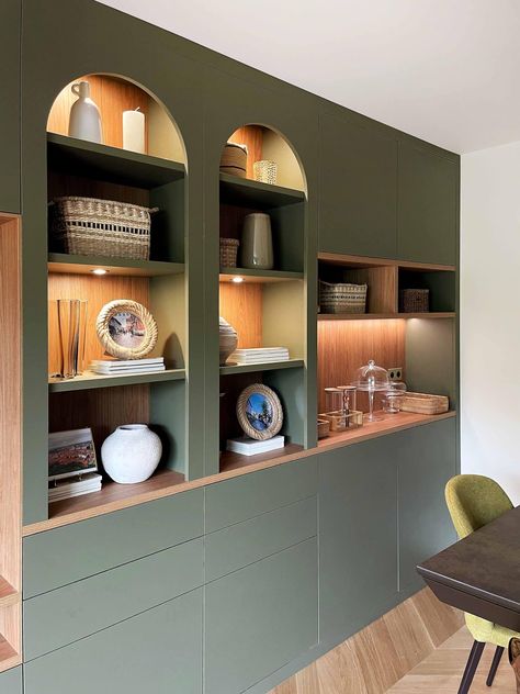 Built In Storage Living Room, Modern Library Design, Bench Bookcase, Dining Room Nook, Bibliotheque Design, Classic Kitchen Design, Library Bookcase, Closet Layout, Classic Kitchens