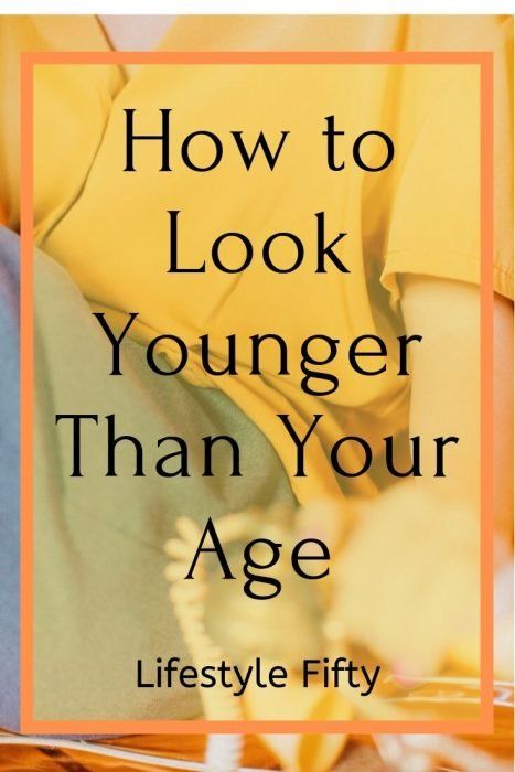 How to dress younger and look younger than your age. Tips for dressing young, how to look younger, and how to look younger naturally #lookyoung #beauty #beautytips #wardrobetips #styletips #fashion #howtolookyounger #naturalbeauty Hide Forehead Wrinkles, Very Short Pixie Cuts, Best Jeans For Women, Over 60 Fashion, Style Mistakes, 60 Fashion, Look Older, Aging Well, Aging Gracefully
