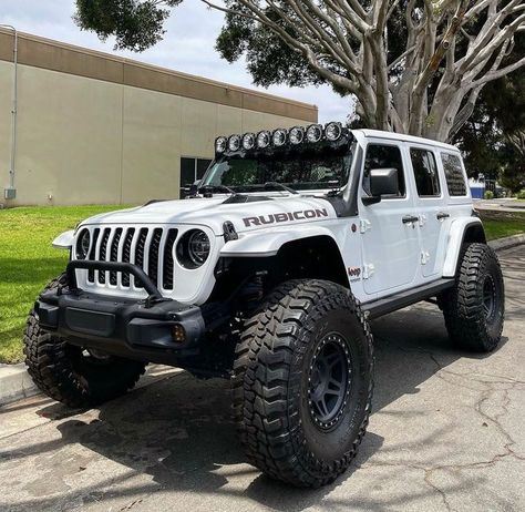 Lifted Jeep Rubicon, White Jeep Wrangler, Lifted Jeep Wrangler, Jeep Interiors, White Jeep, Custom Jeep Wrangler, Jeep Mods, Jeep Suv, Dream Cars Jeep