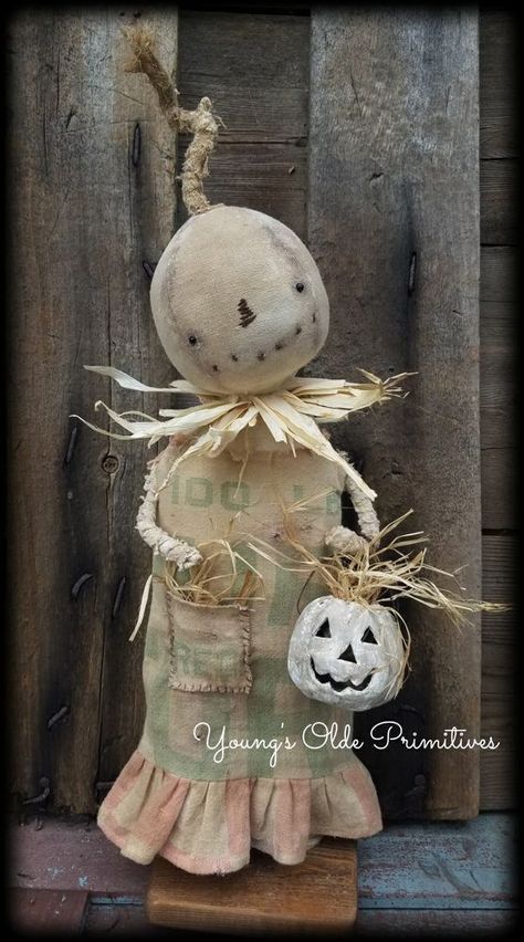 ~Primitive Standing Feedsack Pumpkin Girl Doll~Fall~Halloween~JOL | Antiques, Primitives | eBay! Tela, Fall Primitives, Mouse Craft, Primitive Pumpkins, Prim Halloween, Pumpkin People, Halloween Dolls, Primitive Pumpkin, Halloween Sewing
