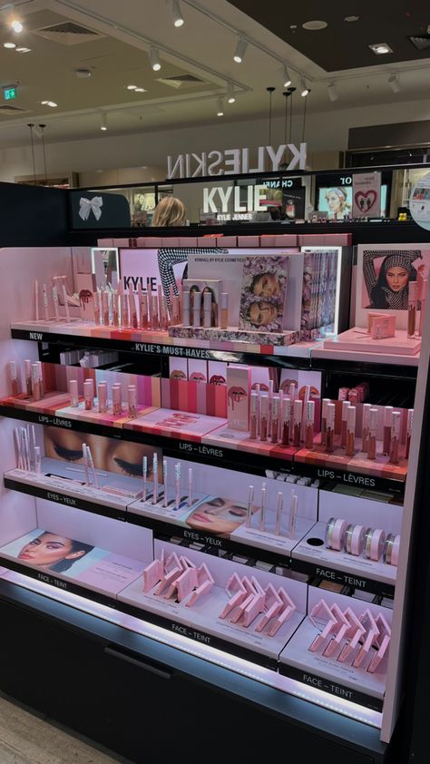 Make Up Shopping Aesthetic, Makeup Shopping Aesthetic, Sephora Makeup Aesthetic, Kylie Makeup Products, Makeup Business Aesthetic, Cosmetic Business Aesthetic, Sephora Aesthetic Store, Kylie Skin Aesthetic, Makeup Store Aesthetic